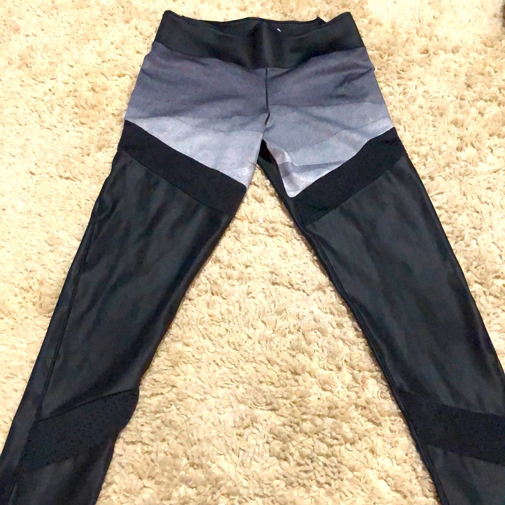 3 pairs of adidas leggings for $15 sold together